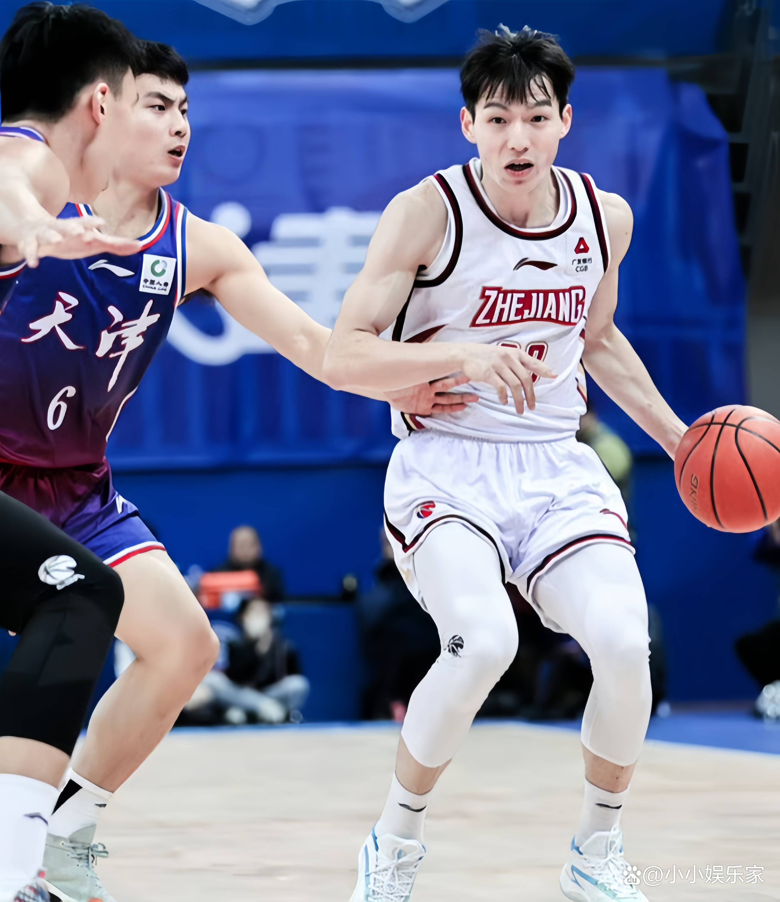 九游彩票 -转会期体能课后；浙江稠州豪取连胜备战CBA常规赛；气氛紧张；球探报告显示潜力 