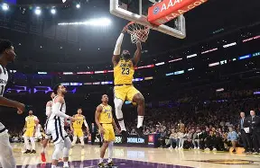 湖人最新比赛视频