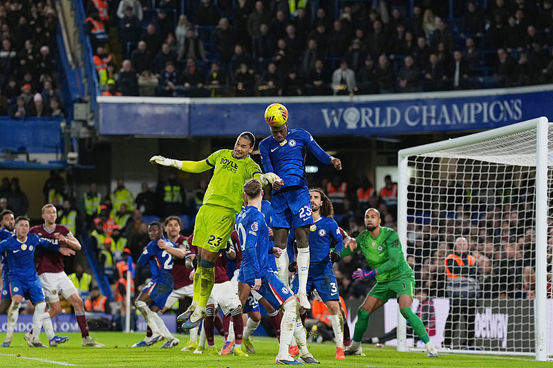 九游体育 -刚刚！切尔西造点机会备战欧联西汉姆扳平良机，清晨费城76人回应争议 